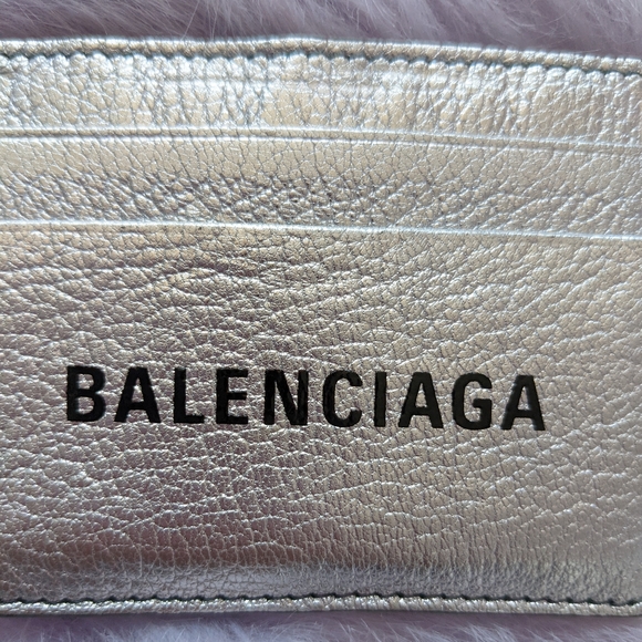 Balenciaga Flat Card Holder. - Picture 10 of 10